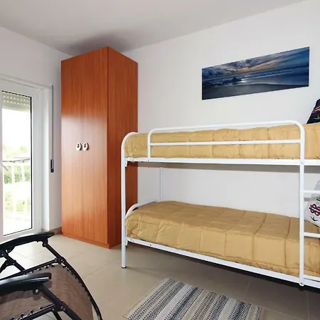 Vv With Sea View 184 Apartman *