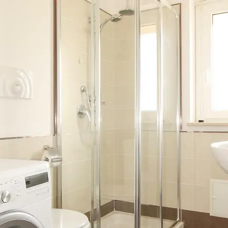 Apartman Vv With Sea View 184 *